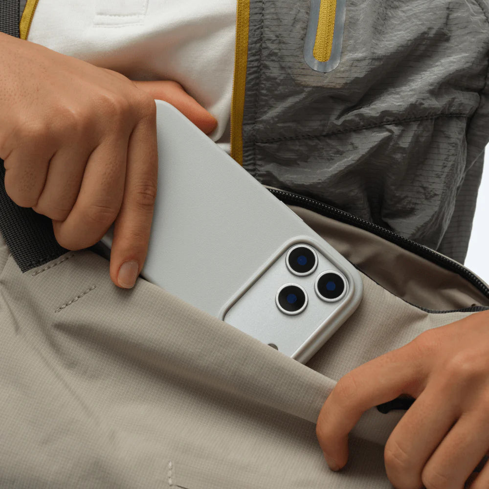 MOFT Snap Phone Case - iPhone 17 Pro Max