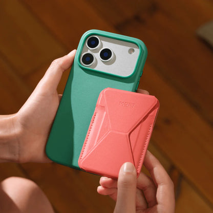 MOFT Snap-On iPhone Stand & Wallet (MOVAS)