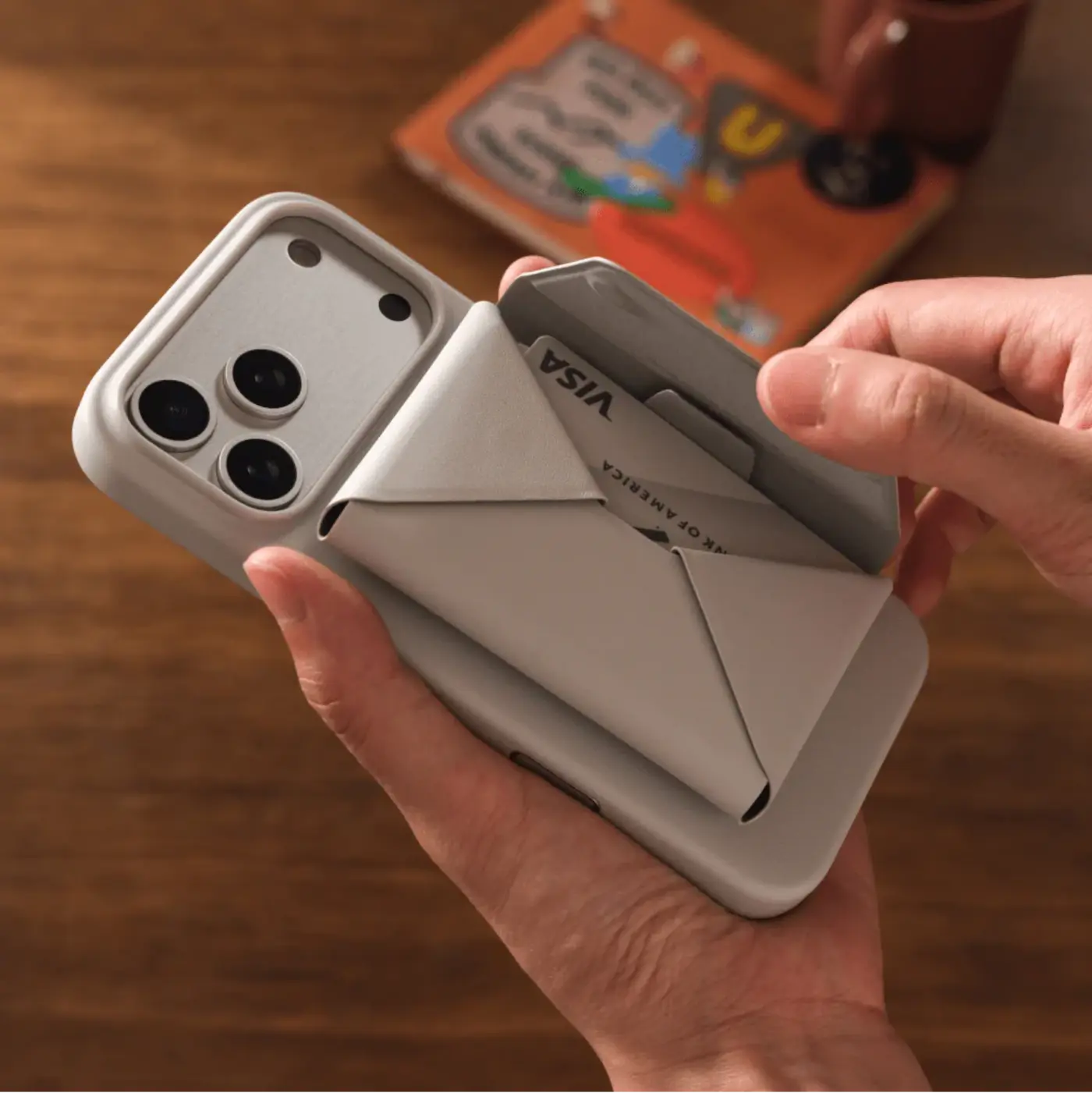 MOFT Snap Field Wallet (With Stand)